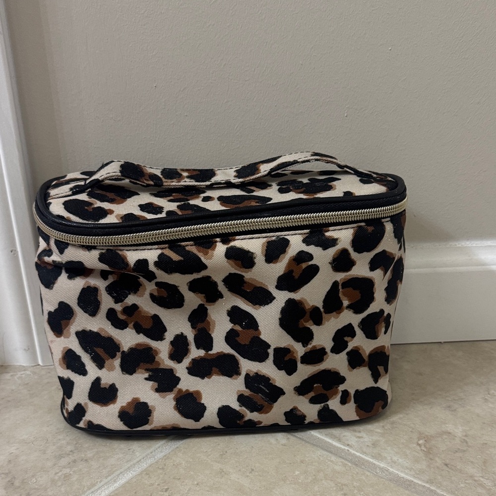 Modella Hot Pink Lined Travel Makeup Case